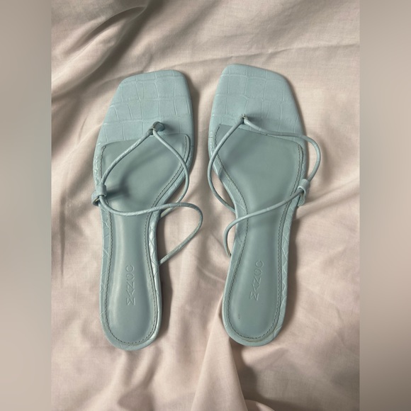 🌻 Baby Blue MANGO Slip-on Sandals - Picture 2 of 7